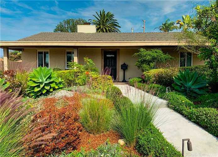 229 Via Los Altos Redondo Beach, CA 90277 | MLS PV20210022 Photo 1