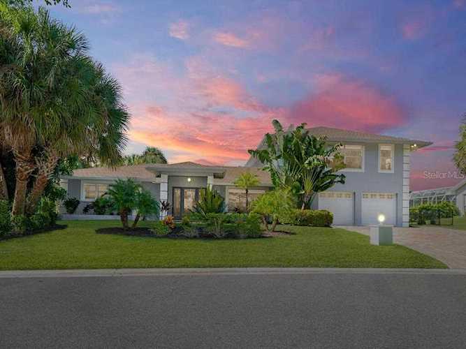 828 Idlewild WAY Sarasota, FL 34242