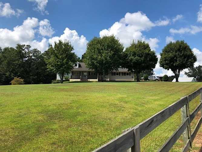585 Bart Manous Rd Canton, GA 30115