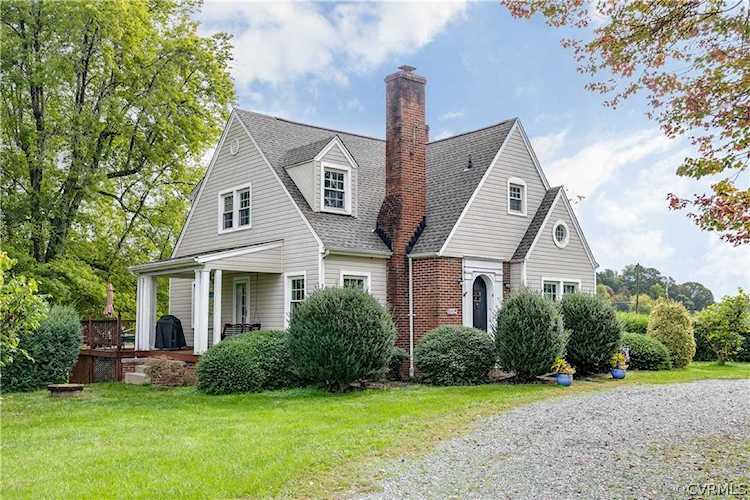 17068 Mountain Rd Montpelier, VA 23192