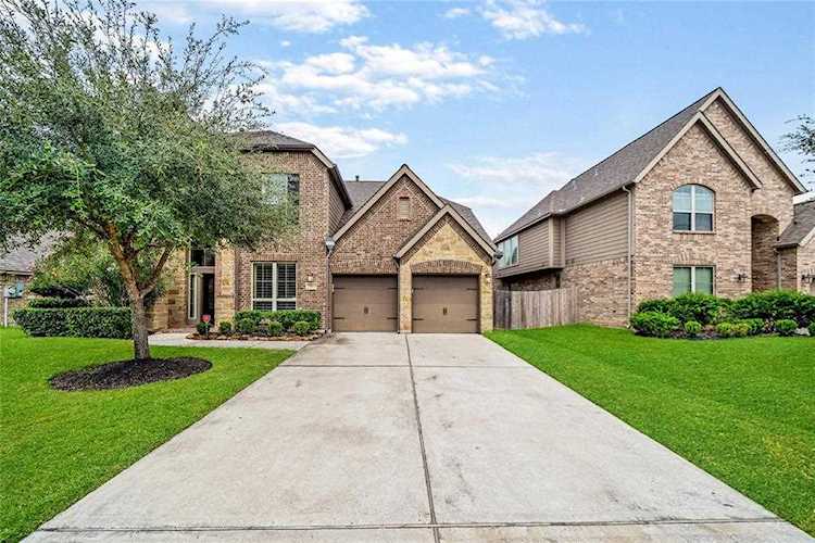 13513 Silent Walk Dr Pearland, TX 77584