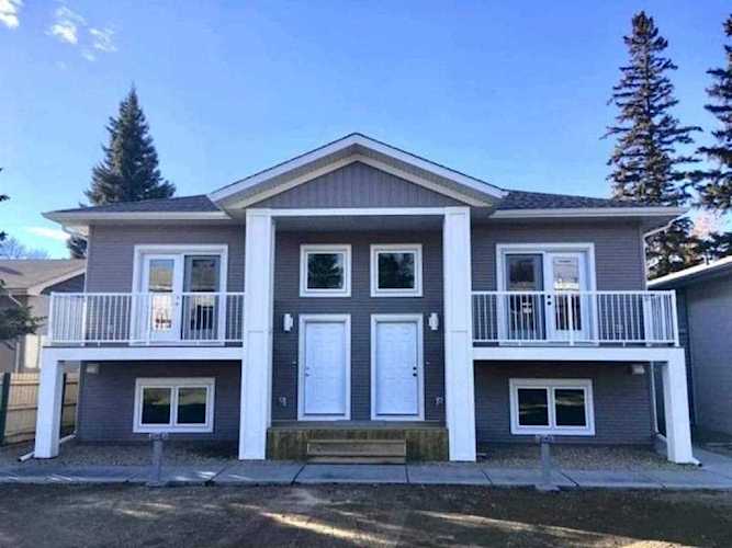 3903 45 St #1,2,3,4 Ponoka, AB T4J 1B4