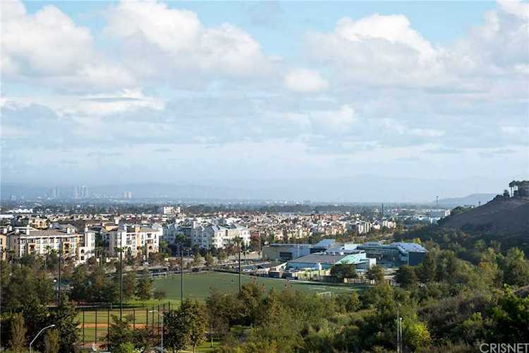 13044 Pacific Promenade #408 Playa Vista, CA 90094