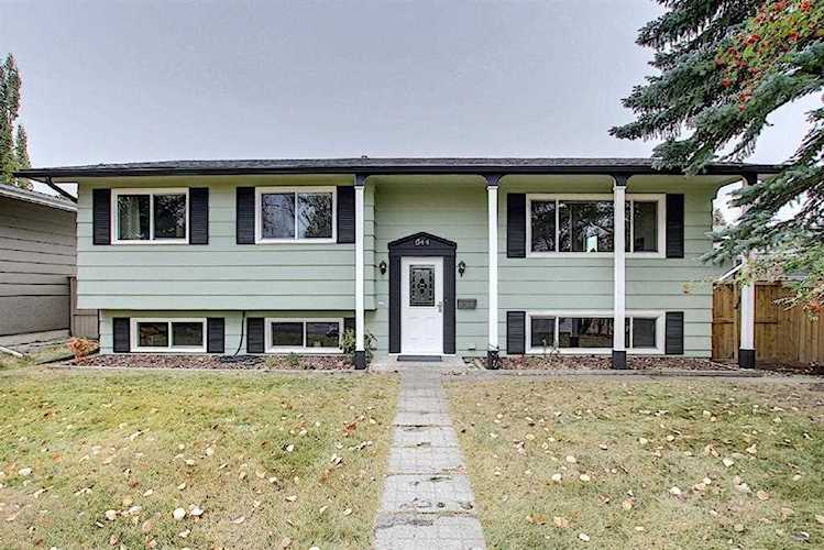 644 Acadia Dr SE Calgary, AB T2J 0B8