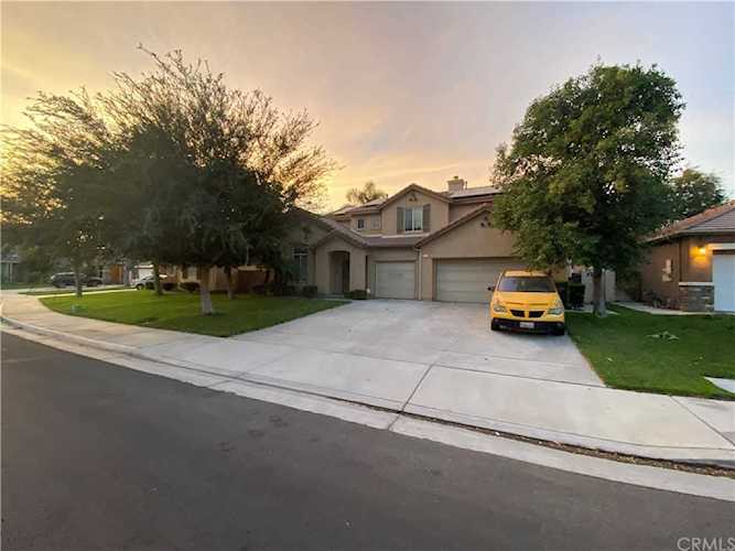 13564 Rainier Avenue Eastvale, CA 92880