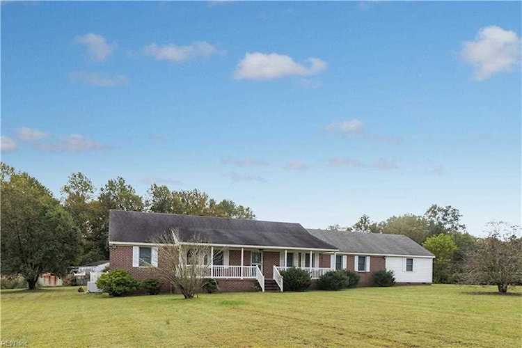 8382 Cut Thru Rd Zuni, VA 23898