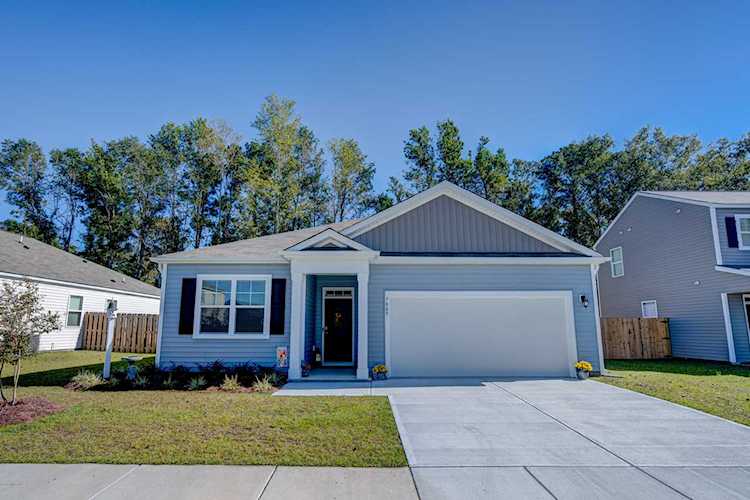 Home For Sale At 7009 Oxbow Loop, Wilmington NC 28411 $265,000 Photo 1