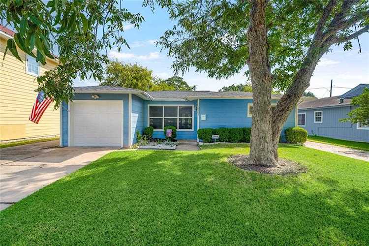 3209 Jarvis St Houston, TX 77063