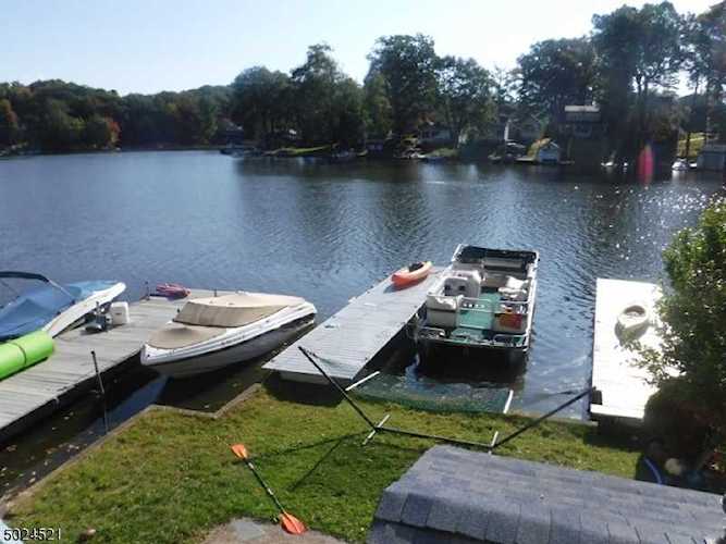 155 Hudson Ave Hopatcong Boro, NJ 07843