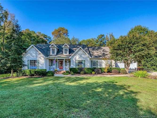 1850 Caroline Way Fort Mill, SC 29715