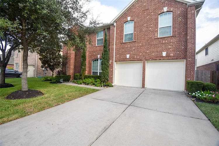 2411 Ridgebrook Ln Pearland, TX 77584