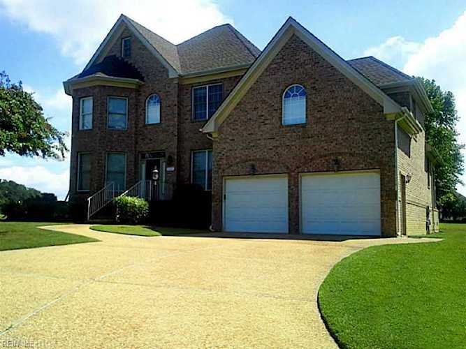5105 Waterford Place Suffolk, VA 23435