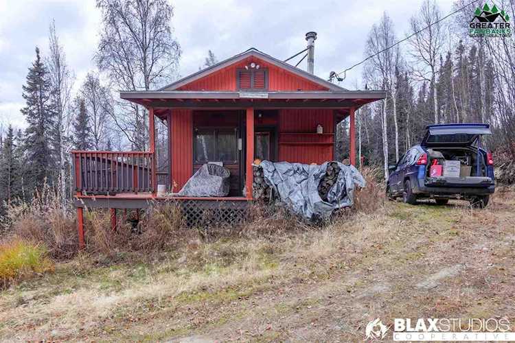 5265 Smokey Mountain Road Fairbanks, AK 99709