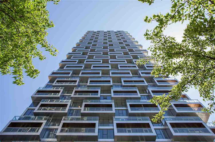 1480 Howe Street #4310 Vancouver, BC V6Z 1R8
