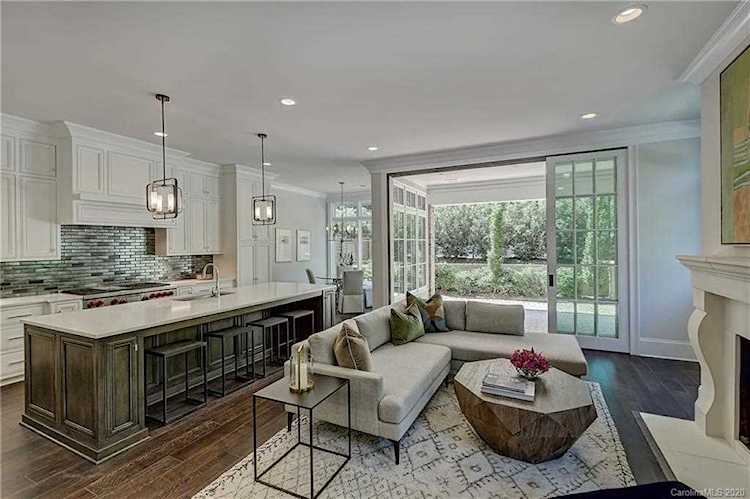 2436 Vail Ave Charlotte, NC 28207
