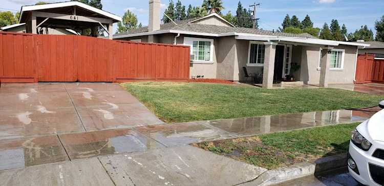 641 Sherwood Dr Gilroy, CA 95020