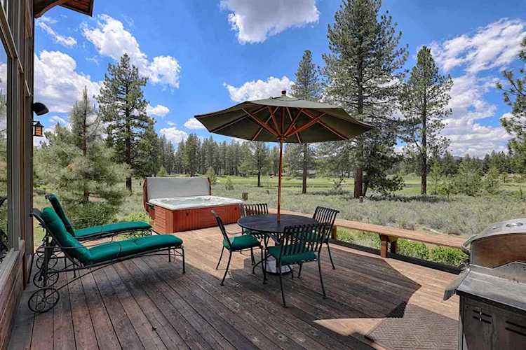 12483 Lookout Loop Truckee, CA 96161 | MLS 20202908 Photo 1