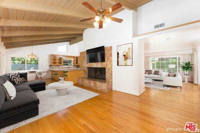 3640 Mandeville Canyon Road Los Angeles, CA 90049