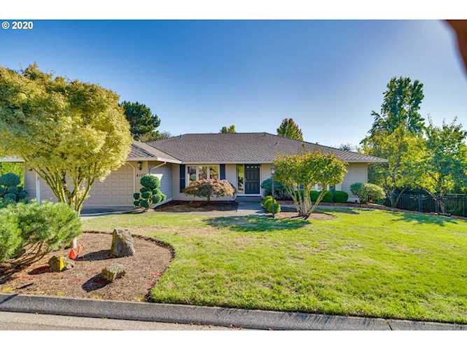 4102 Buck Brush Ln Lake Oswego, OR 97035