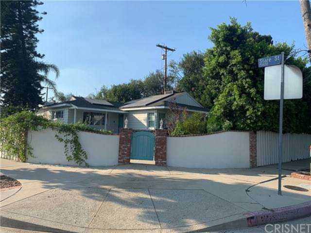10031 Haskell Avenue Granada Hills, CA 91343
