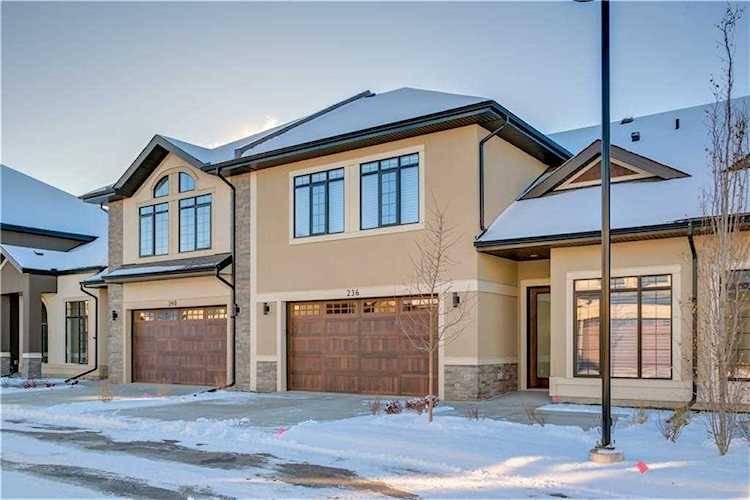 236 Quarry Way SE Calgary, AB T2C 5T3