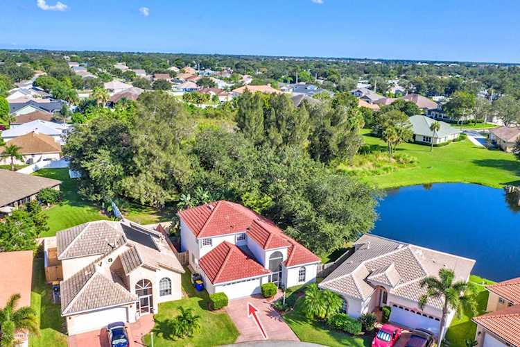 1332 Gem Circle Rockledge, FL 32955