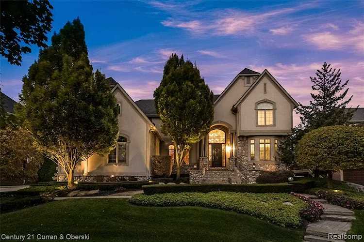 17862 Parkshore Dr Northville Twp, MI 48168
