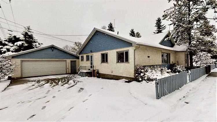 4740 6 Ave Edson, AB T7E 1E1