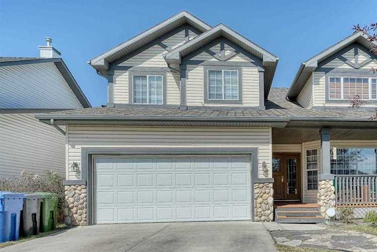 140 West Creek Pond Chestermere, AB T1X 1H4