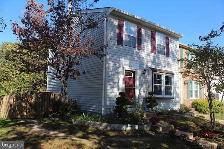 5906 Spruce Run Ct Centreville, VA 20121