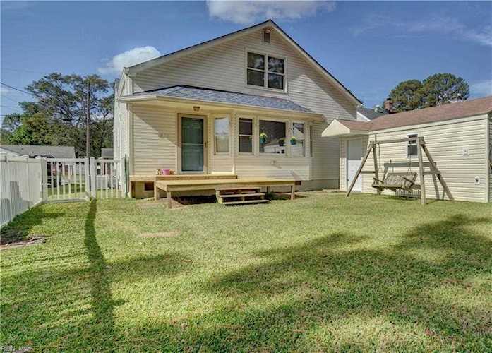 1516 Myrtle Ave Chesapeake, VA 23325