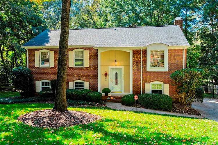 9346 New Towne Dr Matthews, NC 28105