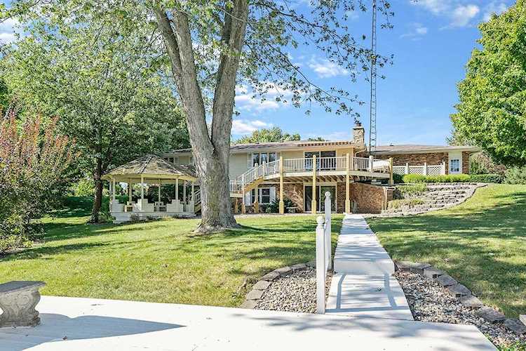 715 E Boydston Mill Drive North Webster, IN 46550