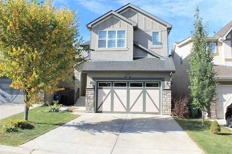14 Aspen Hills Manor SW Calgary, AB T3H 0G6