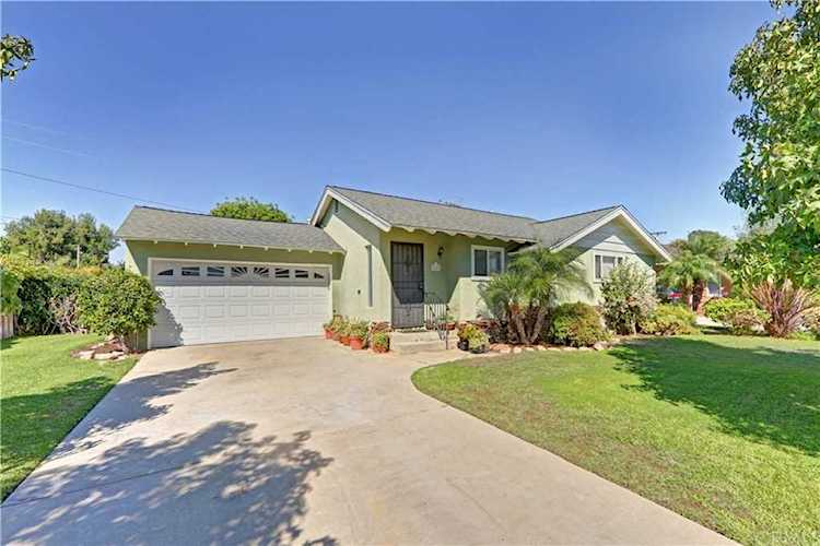 9147 Manzanar Avenue Downey, CA 90240