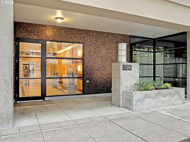 726 NW 11th Ave #206 Portland, OR 97209