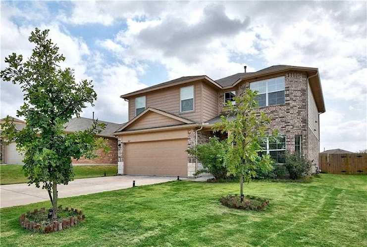 441 Northern Flicker ST Kyle, TX 78640