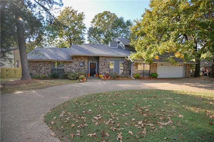 10108 Jenny Lind Rd Fort Smith, AR 72908