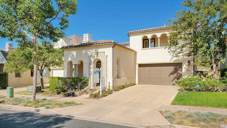15636 Via Montecristo San Diego, CA 92127