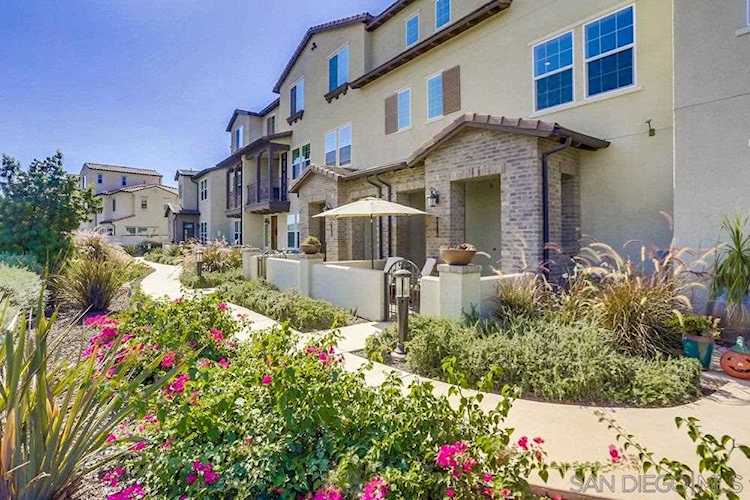 16467 Veridian Cir San Diego, CA 92127