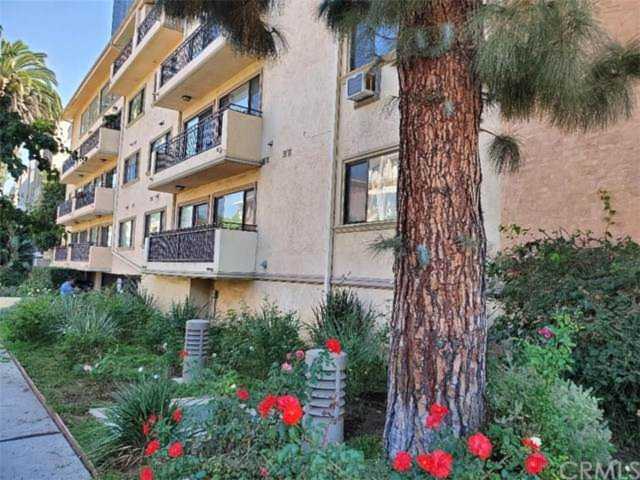 1154 S Barrington Avenue #203 Brentwood, CA 90049