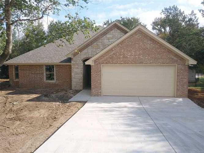 4303 Lucero Drive Granbury, TX 76048