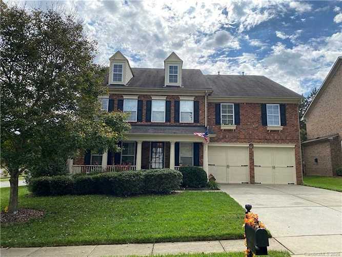 1032 Elsmore Dr Matthews, NC 28104