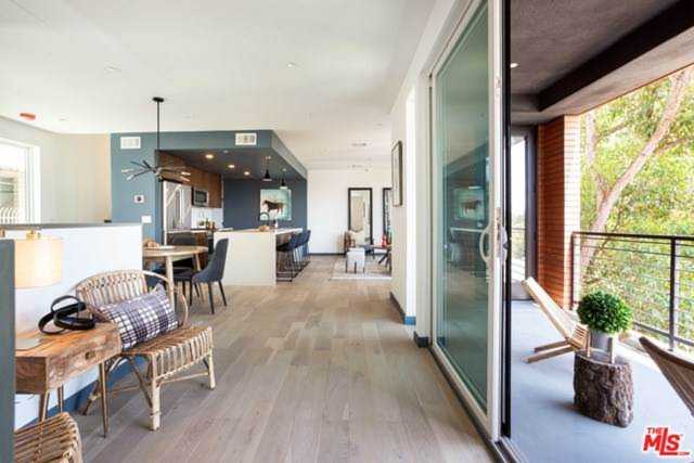 2267 Duane Street #1 Los Angeles, CA 90039