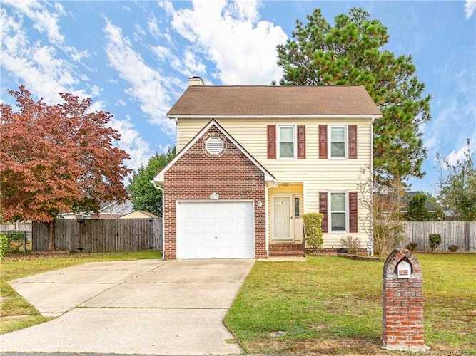 719 Alexwood Dr Hope Mills, NC 28348