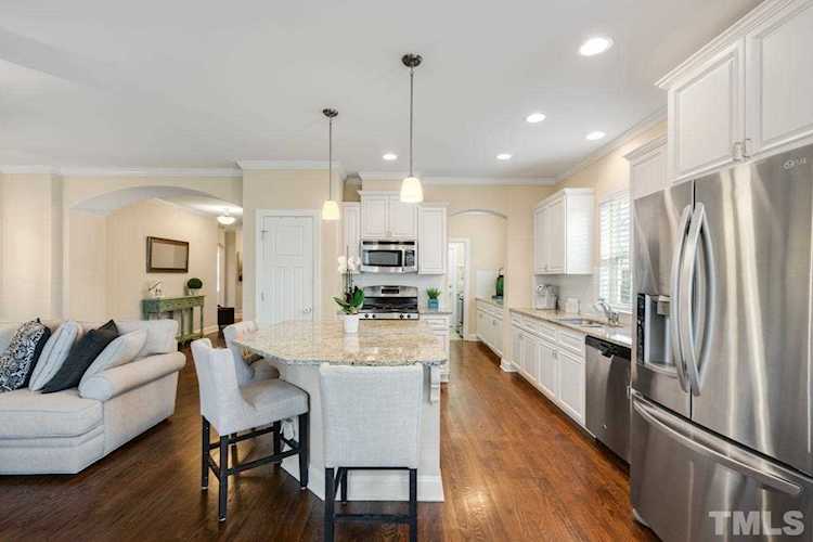 101 Edgegrove Lane Holly Springs, NC 27540