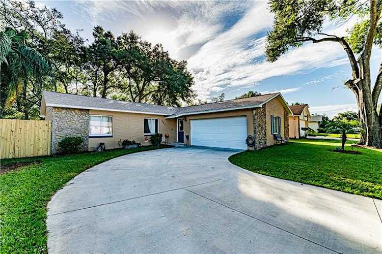 407 Springview Dr Sanford, FL 32773