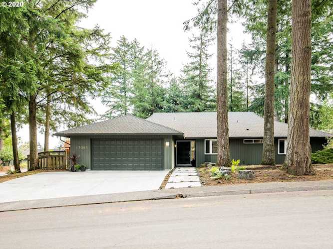 17061 Crestview Dr Lake Oswego, OR 97034