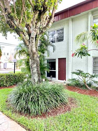 860 SE 6Th Avenue #212 Deerfield Beach, FL 33441