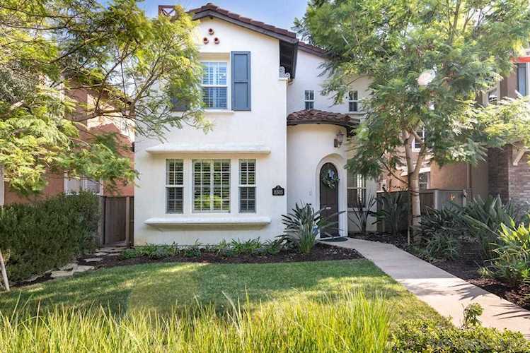 8305 Katherine Claire Lane San Diego, CA 92127
